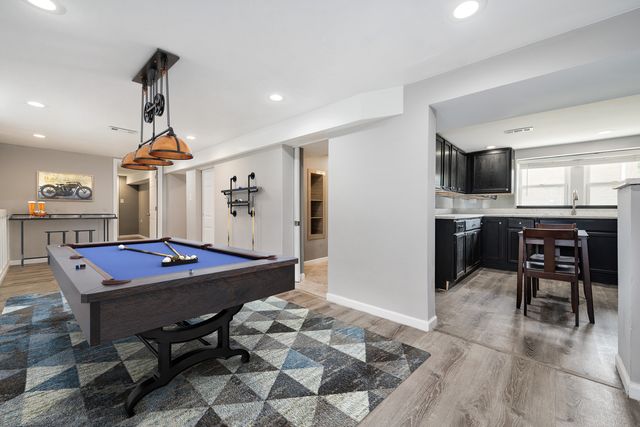 827 Thomas Avenue, Forest Park, IL 60130