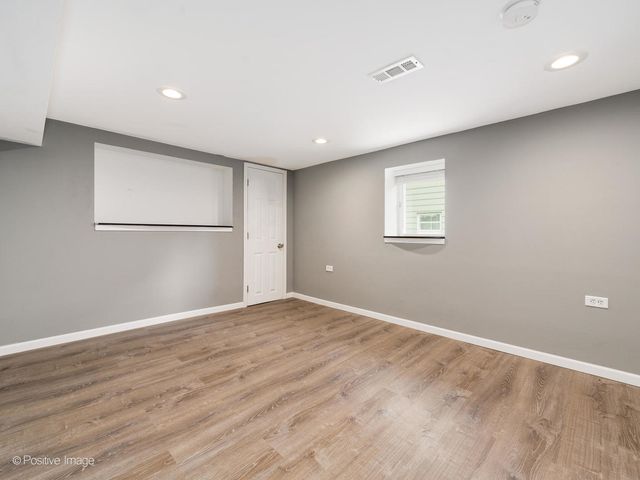 827 Thomas Avenue, Forest Park, IL 60130