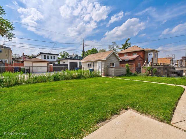 827 Thomas Avenue, Forest Park, IL 60130