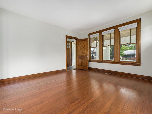 827 Thomas Avenue, Forest Park, IL 60130