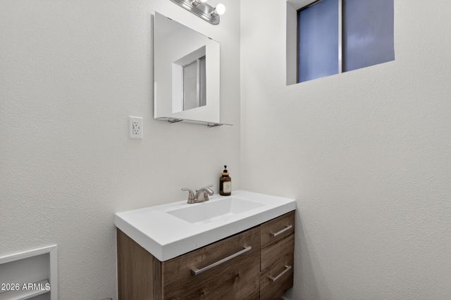 675 E 1ST Place, Mesa, AZ 85203