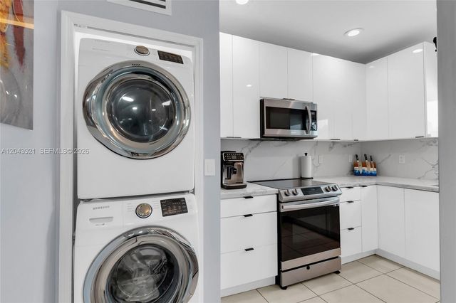 7031 NW 20th Avenue, Miami, FL 33147