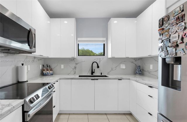 7031 NW 20th Avenue, Miami, FL 33147