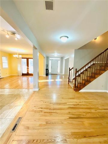 3500 Eagle Landing Drive, Snellville, GA 30039