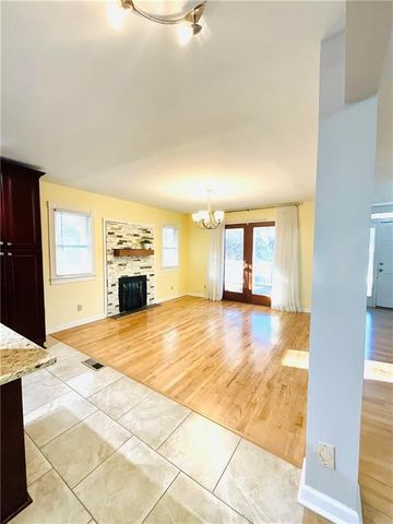 3500 Eagle Landing Drive, Snellville, GA 30039