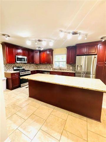 3500 Eagle Landing Drive, Snellville, GA 30039