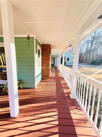 3500 Eagle Landing Drive, Snellville, GA 30039