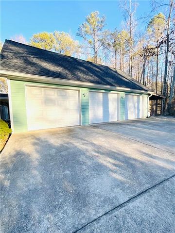 3500 Eagle Landing Drive, Snellville, GA 30039