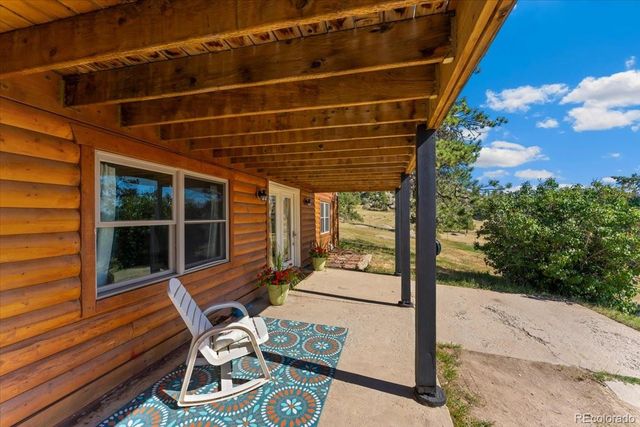 569 Gordon Court, Livermore, CO 80536