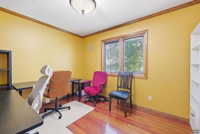 2611 SW Golf View DR, Topeka, KS 66614