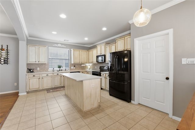 1232 Hayden Lane, Savannah, TX 76227