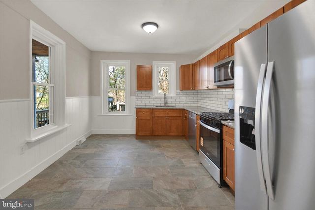 517 W 5TH ST, Pennsburg, PA 18073