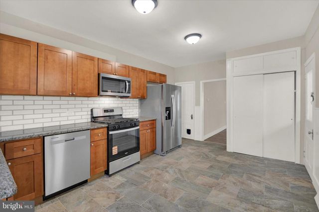 517 W 5TH ST, Pennsburg, PA 18073