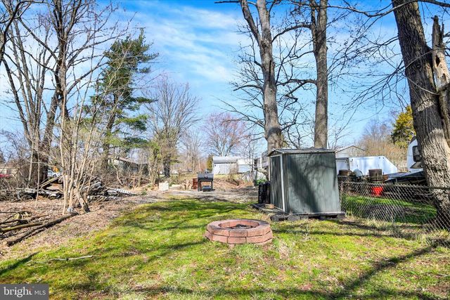 517 W 5TH ST, Pennsburg, PA 18073