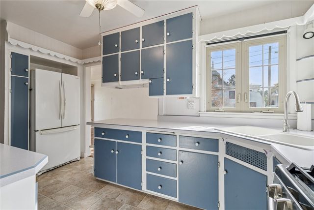 231 N Monroe St, Lisbon, IA 52253