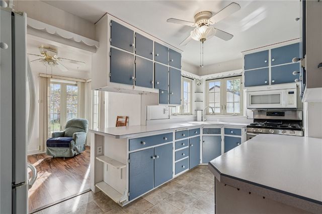 231 N Monroe St, Lisbon, IA 52253