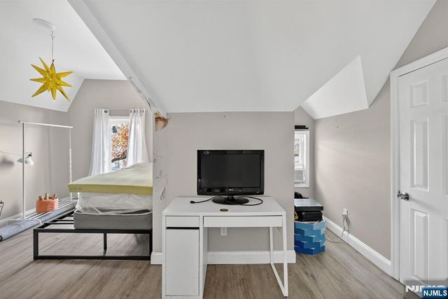 78 Treacy Avenue, Newark, NJ 07108