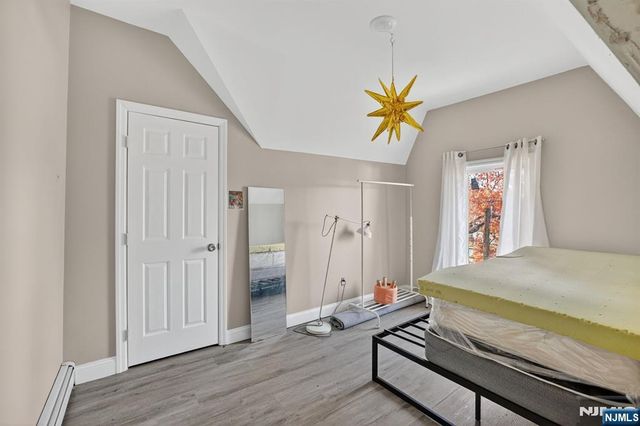 78 Treacy Avenue, Newark, NJ 07108