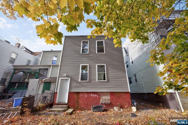 78 Treacy Avenue, Newark, NJ 07108