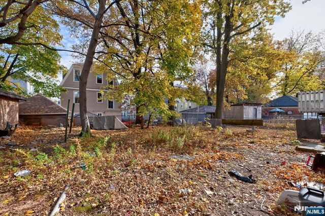 78 Treacy Avenue, Newark, NJ 07108