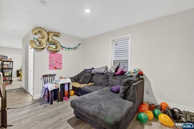 78 Treacy Avenue, Newark, NJ 07108