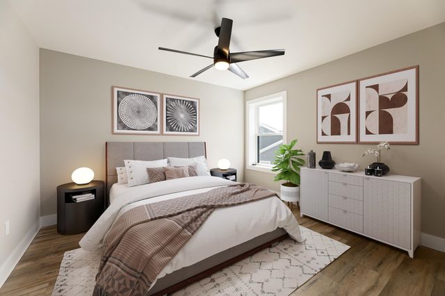 872 Vienna Way, East Bay Twp, MI 49696