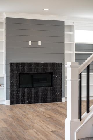 872 Vienna Way, East Bay Twp, MI 49696