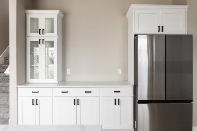 872 Vienna Way, East Bay Twp, MI 49696