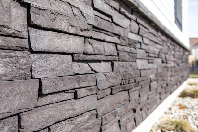 872 Vienna Way, East Bay Twp, MI 49696