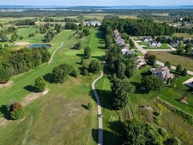 872 Vienna Way, East Bay Twp, MI 49696