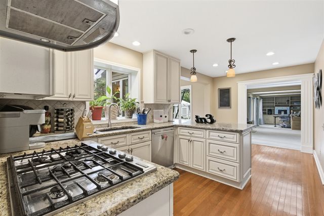 38457 James Drive, Clinton Township, MI 48036