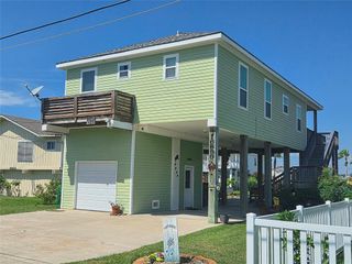 16606 Curlew Road, Jamaica Beach, TX 77554