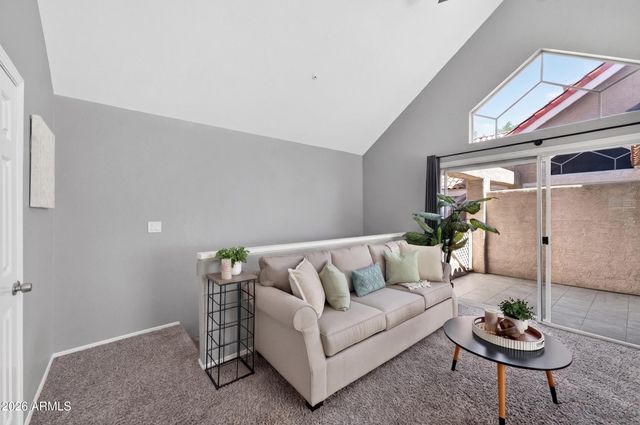 1633 E LAKESIDE Drive 25, Gilbert, AZ 85234
