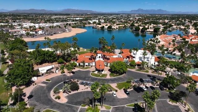 1633 E LAKESIDE Drive 25, Gilbert, AZ 85234
