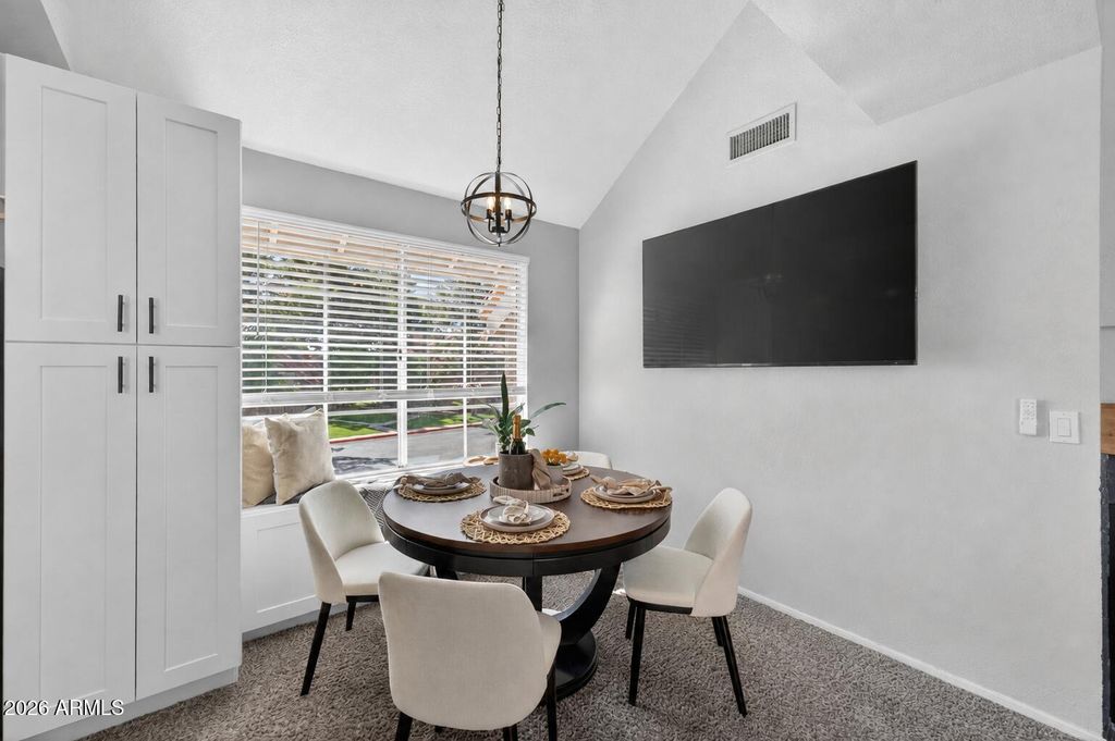 Image 12 of property listing at 1633 E LAKESIDE Drive 25, Gilbert, AZ 85234