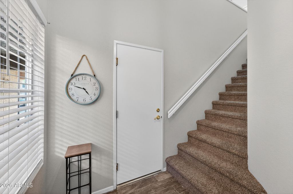 Image 9 of property listing at 1633 E LAKESIDE Drive 25, Gilbert, AZ 85234