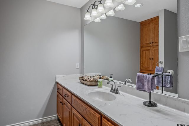 19135 Bynum, Flint, TX 75762