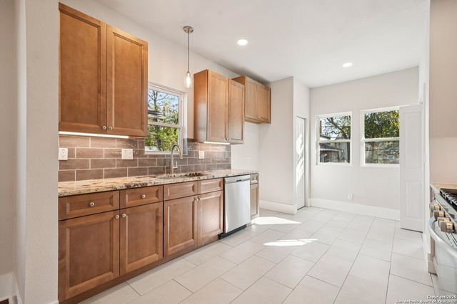 524 Hunstock, San Antonio, TX 78210