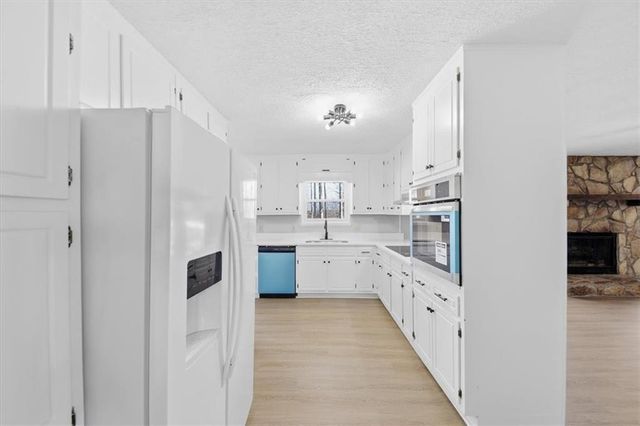 8976 Ochil Lane, Winston, GA 30187