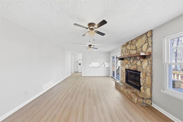 8976 Ochil Lane, Winston, GA 30187