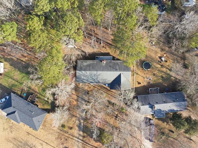 8976 Ochil Lane, Winston, GA 30187