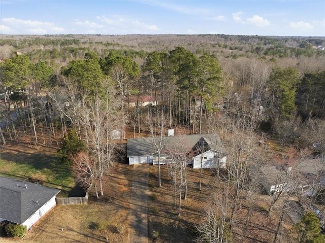 8976 Ochil Lane, Winston, GA 30187