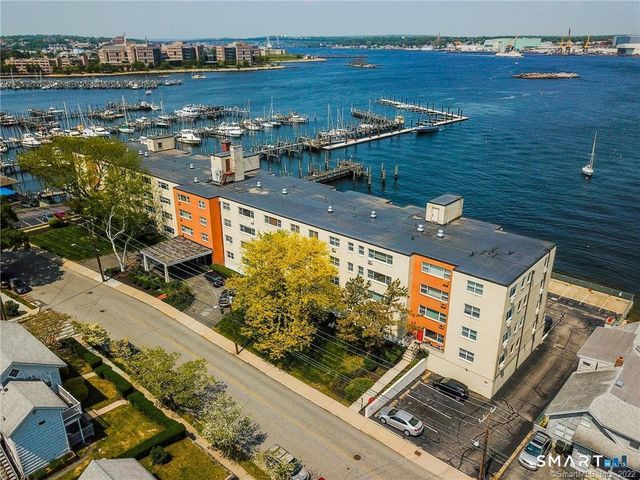 292 Pequot Avenue D2, New London, CT 06320