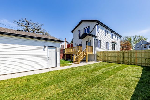 3548 Clinton Avenue, Berwyn, IL 60402