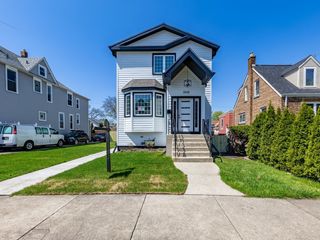 3548 Clinton Avenue, Berwyn, IL 60402