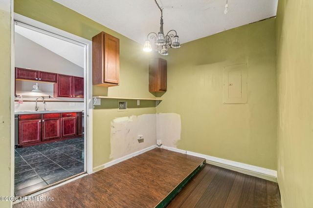 5065 KNIGHTSBRIDGE Circle N, Jacksonville, FL 32244