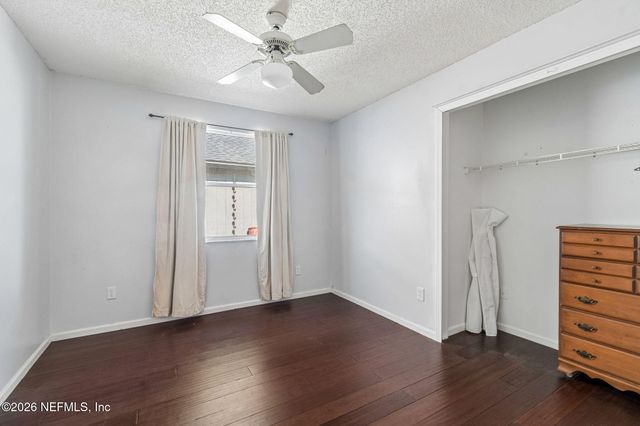 5065 KNIGHTSBRIDGE Circle N, Jacksonville, FL 32244