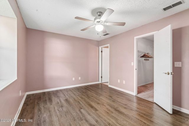 5065 KNIGHTSBRIDGE Circle N, Jacksonville, FL 32244