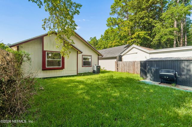5065 KNIGHTSBRIDGE Circle N, Jacksonville, FL 32244