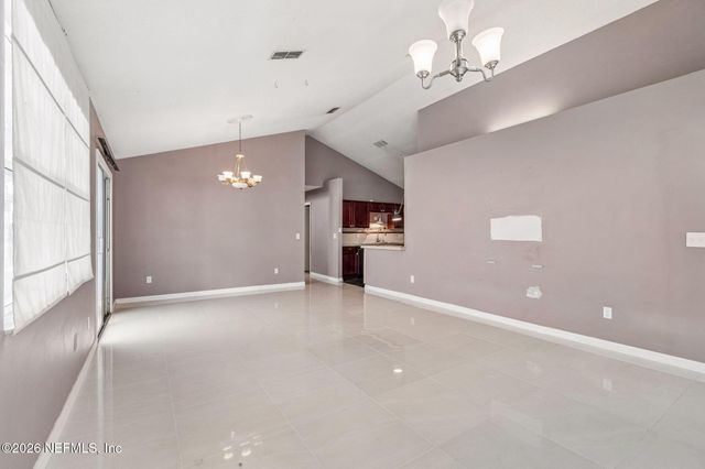 5065 KNIGHTSBRIDGE Circle N, Jacksonville, FL 32244